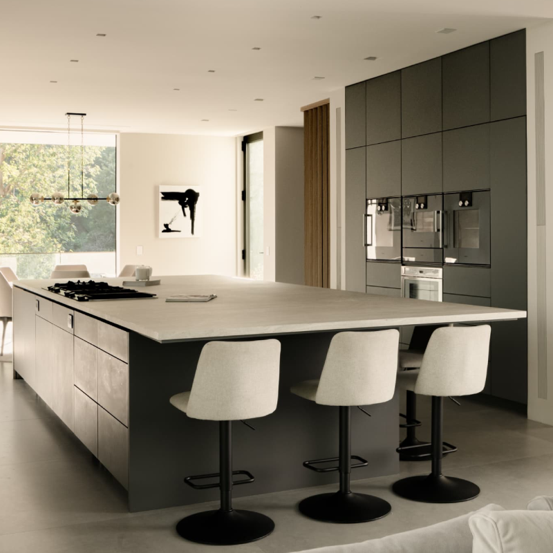 Espacio Morris con muebles de madera hechos a medida